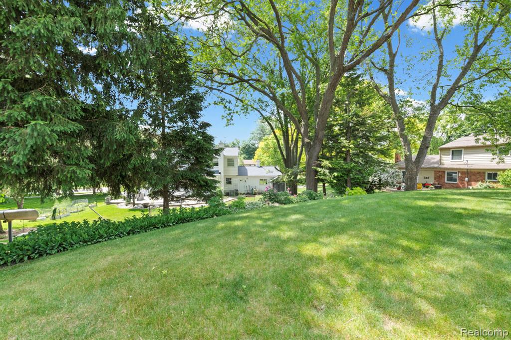 871 Spartan Drive, Rochester Hills, MI 48309 — Photo 50