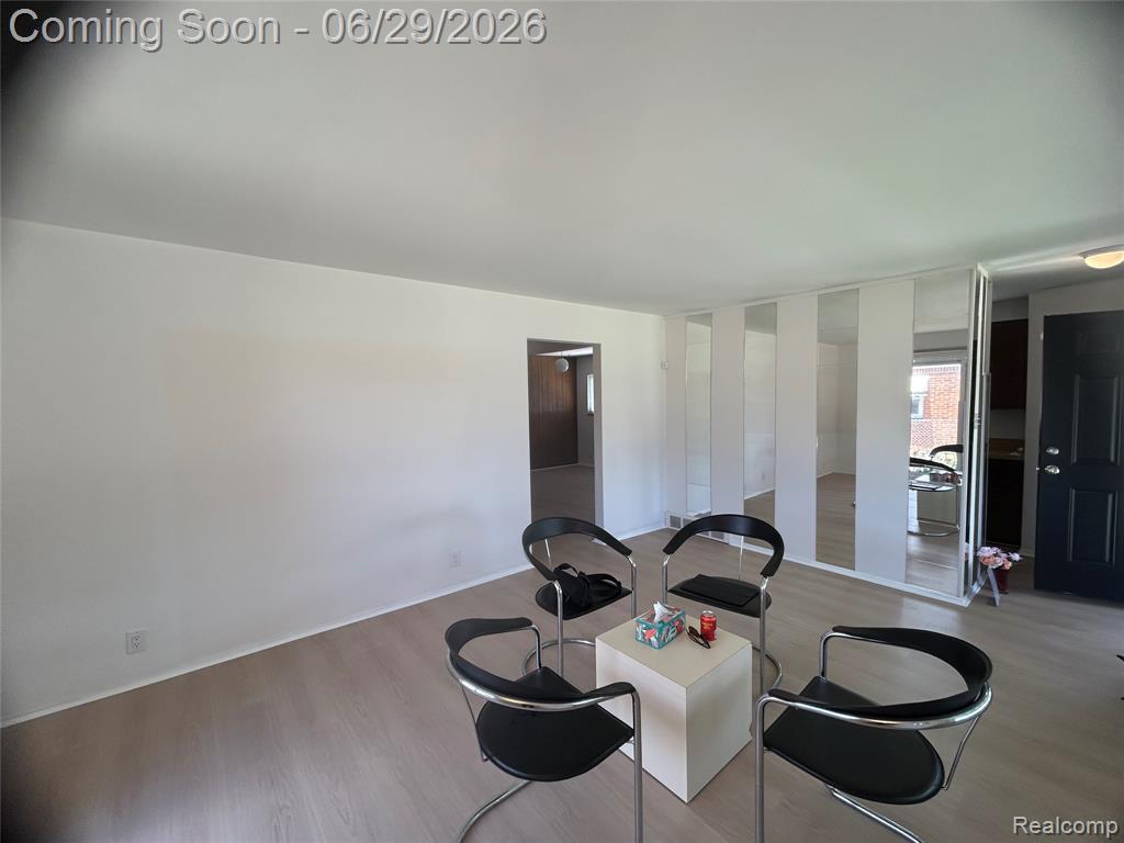 30124 Garry Avenue, Madison Heights, MI 48071 — Photo 3