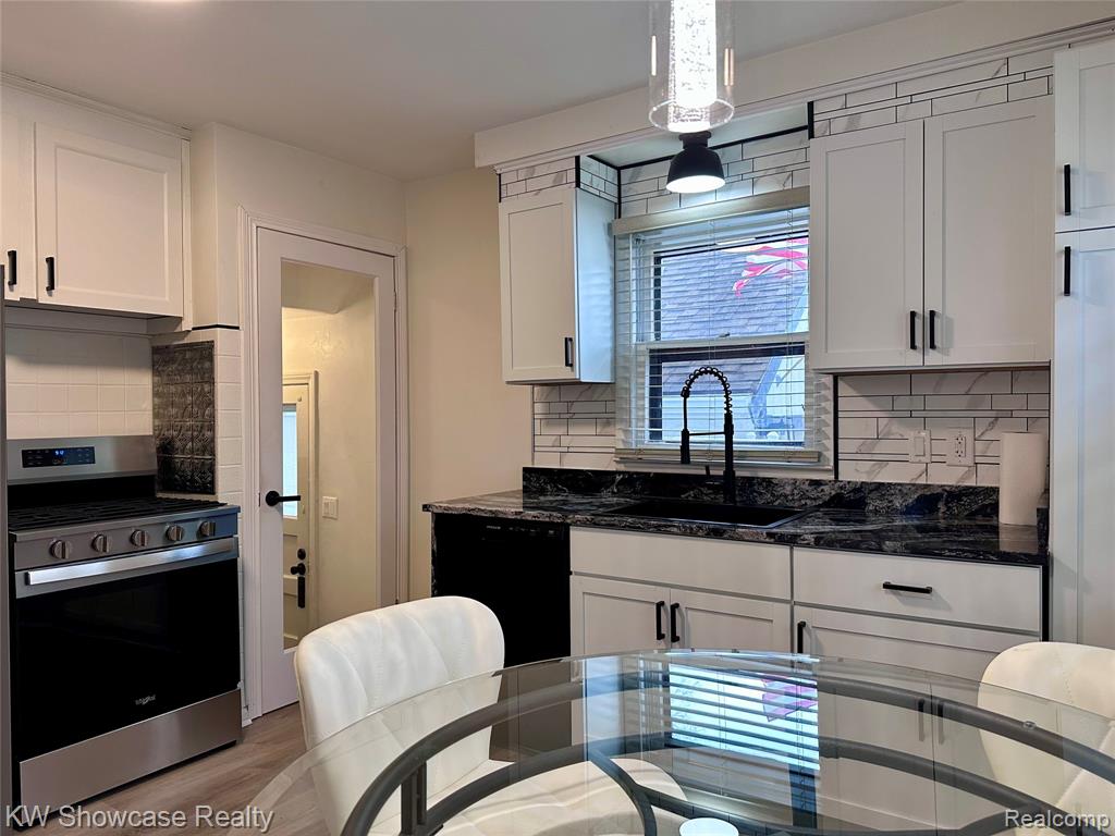 20352 Beatrice Street, Livonia, MI, 48152