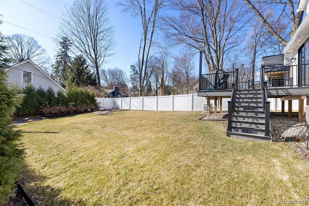 821 SPRING Drive, Northville, MI 48167 — Photo 33