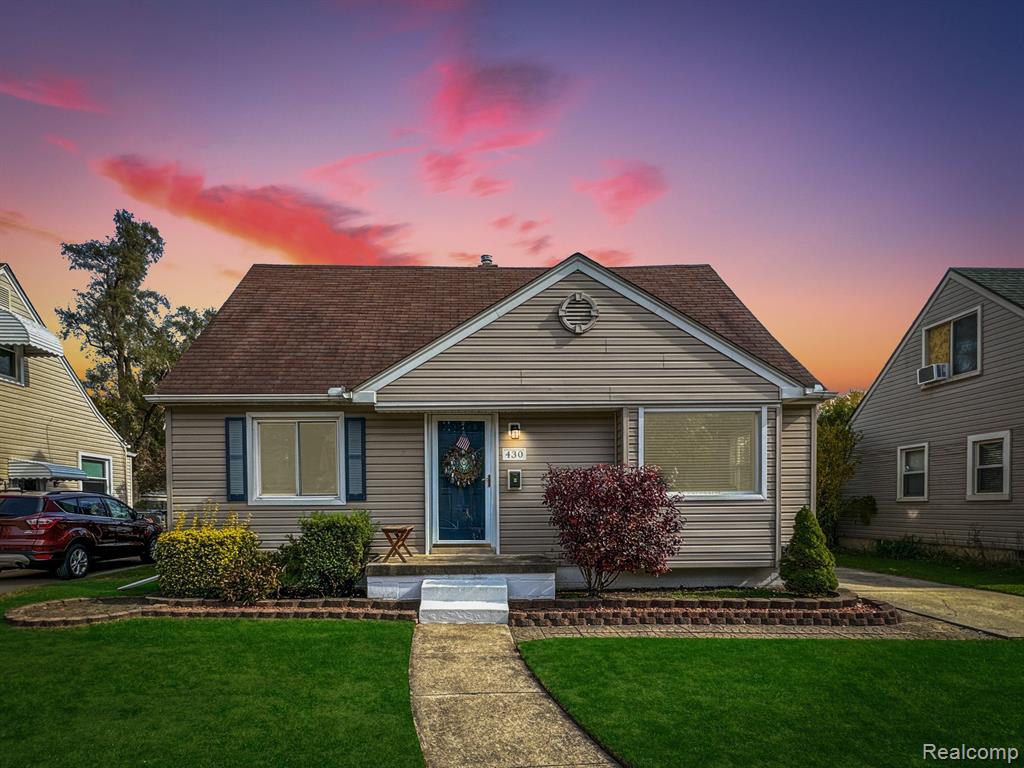 430 N Edgeworth Avenue, Royal Oak, MI 48067 — Photo 3