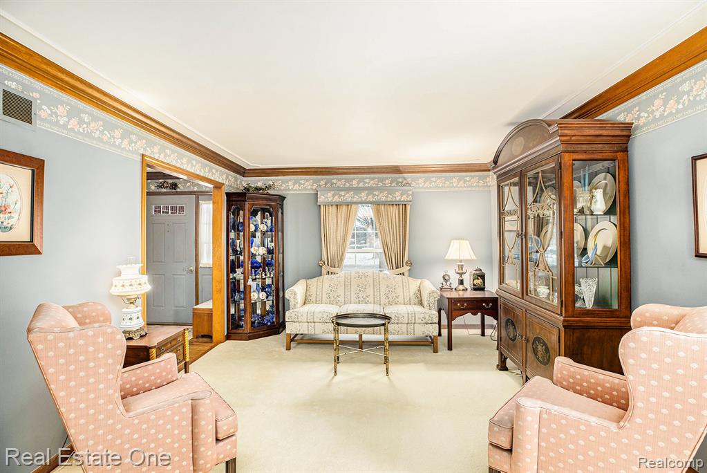 5193 Crowfoot Drive, Troy, MI 48085 — Photo 4