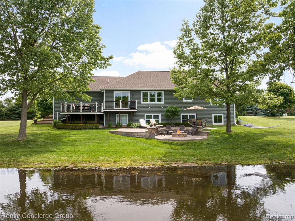 9801 BROOKFIELD Drive, Brighton, MI 48116 — Photo 6