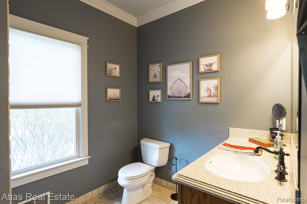 2716 LAKE GEORGE Road, Leonard, MI 48367 — Photo 42