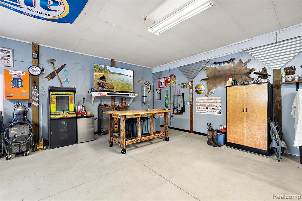 3373 Glover Road, Almont, MI 48003 — Photo 21