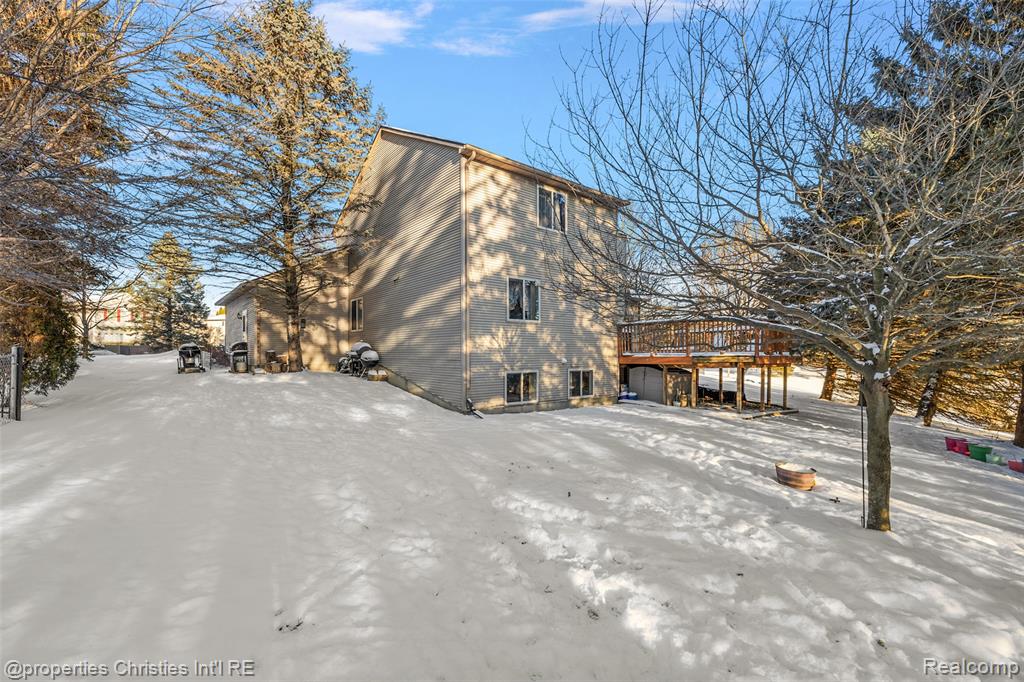 742 Feather Court, South Lyon, MI 48178 — Photo 33