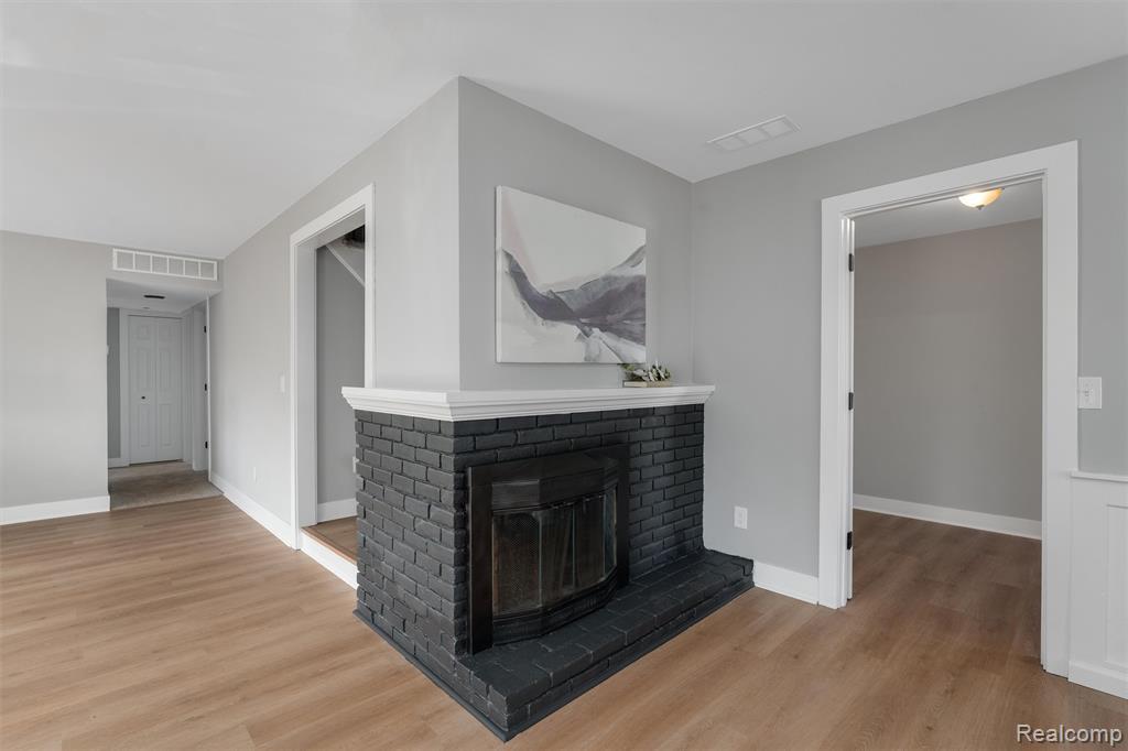 4824 Hyde Park Drive, Troy, MI 48085 — Photo 13
