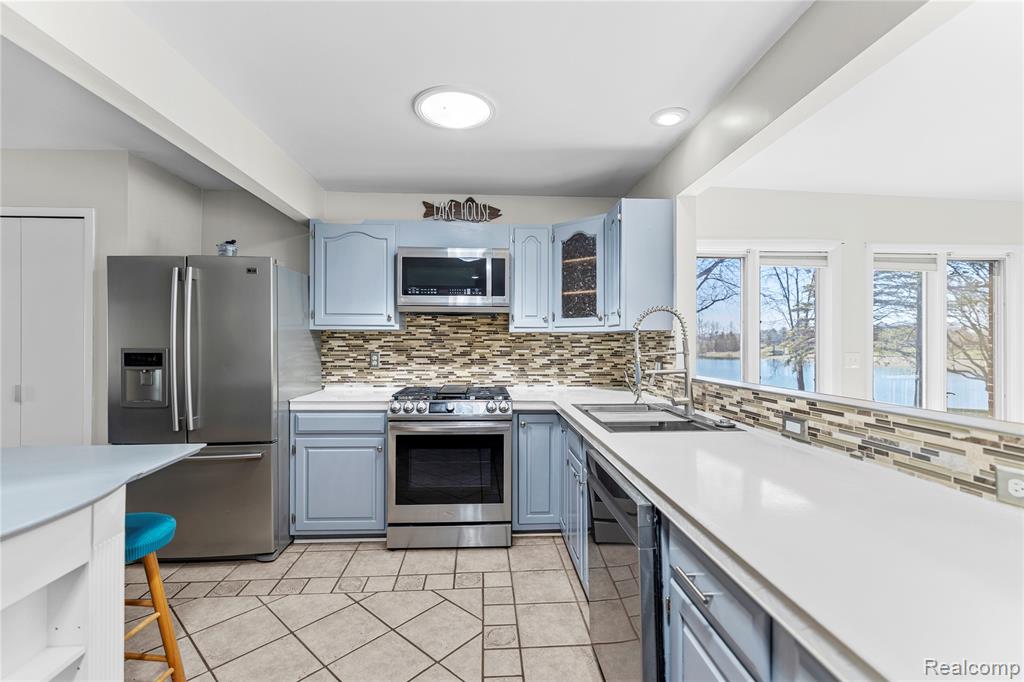 503 Thornehill Trail, Oxford, MI 48371 — Photo 13