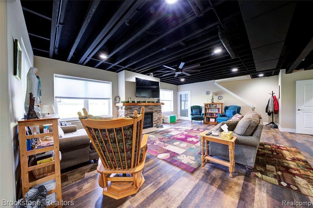 1266 Christine Drive, Lapeer, MI 48446 — Photo 36