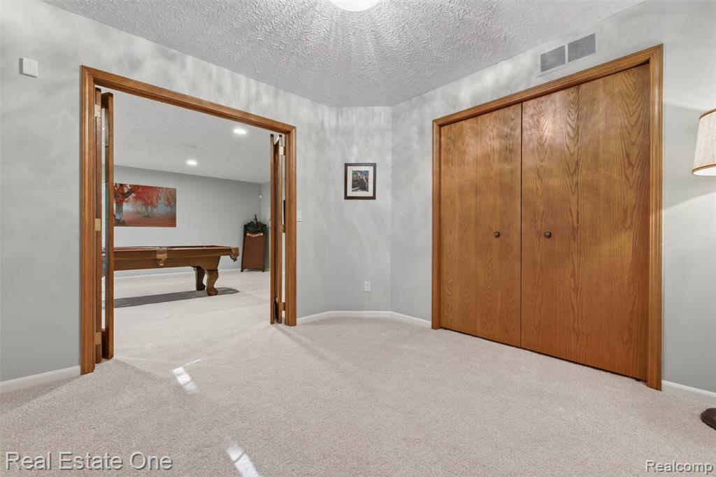 6586 Scenic Pines Court, 43, Clarkston, MI — Photo 44