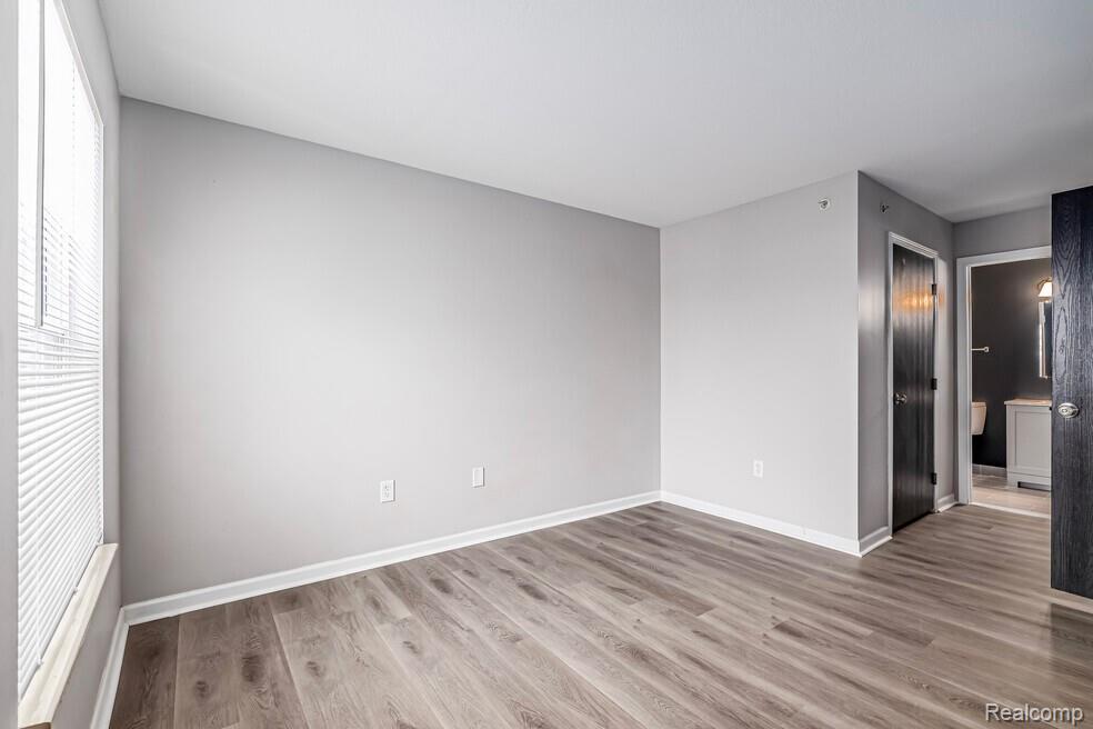 8940 Charlotte, Ypsilanti, MI 48197 — Photo 12