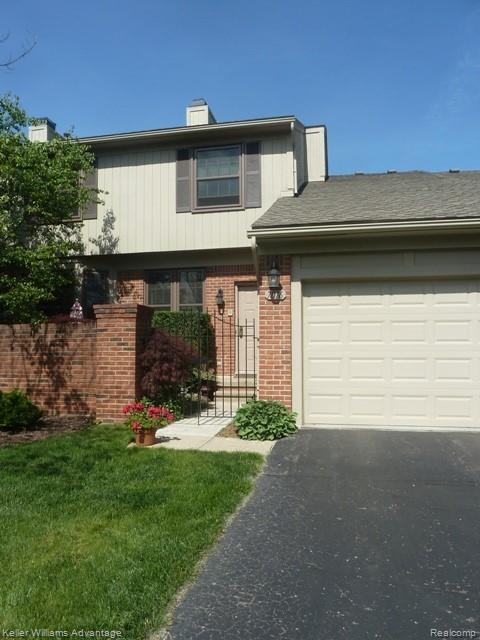 7016 Nottingham, West Bloomfield, MI — Photo 2
