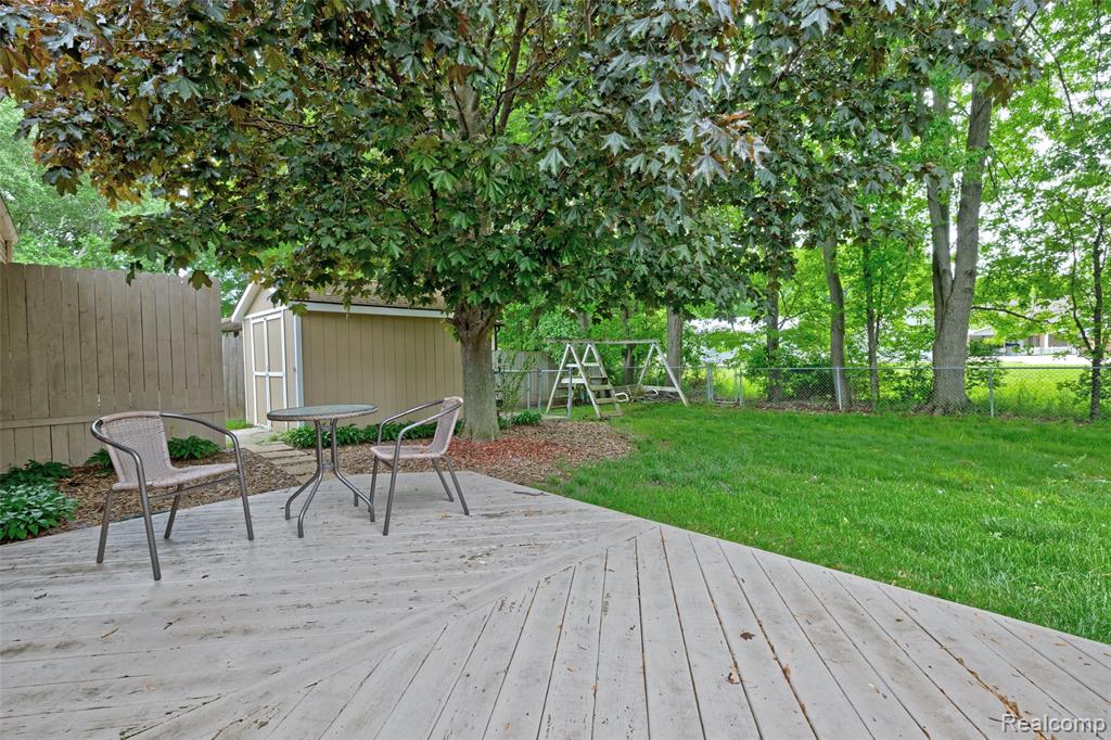 42428 Greenbrier Lane, Clinton Twp, MI 48038 — Photo 54