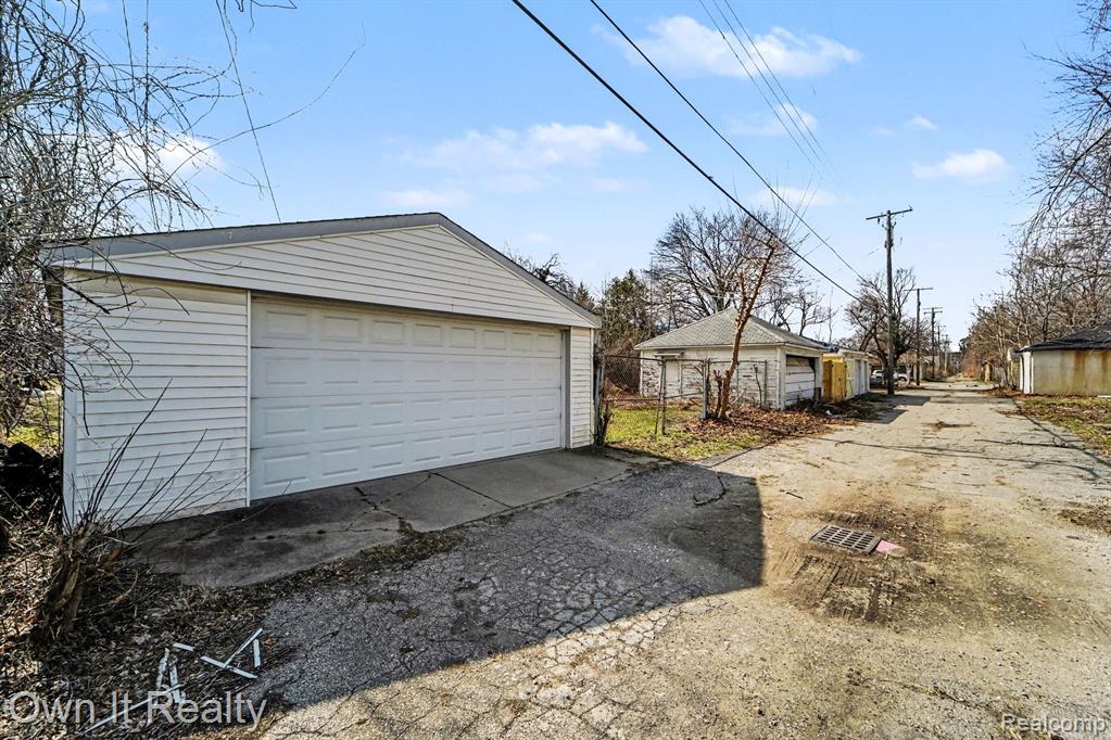195 Massachusetts Street, Highland Park, MI 48203 — Photo 28
