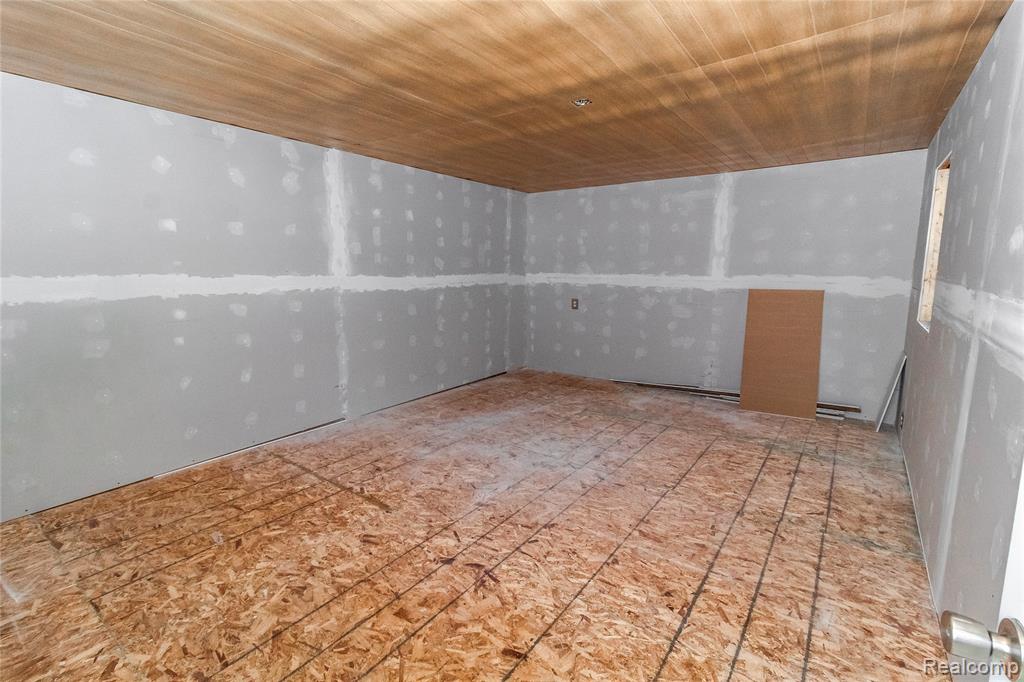 1334 Peppermill Road, Lapeer, MI 48446 — Photo 31