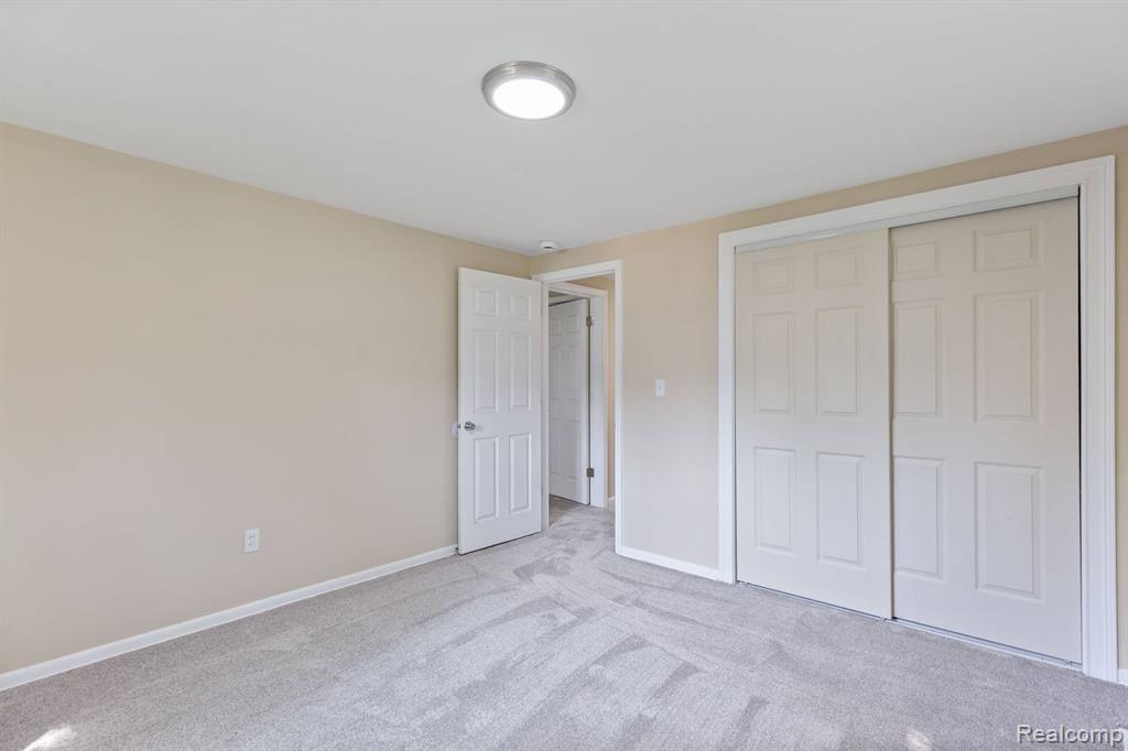 60859 Eyster Road, Rochester, MI 48306 — Photo 18