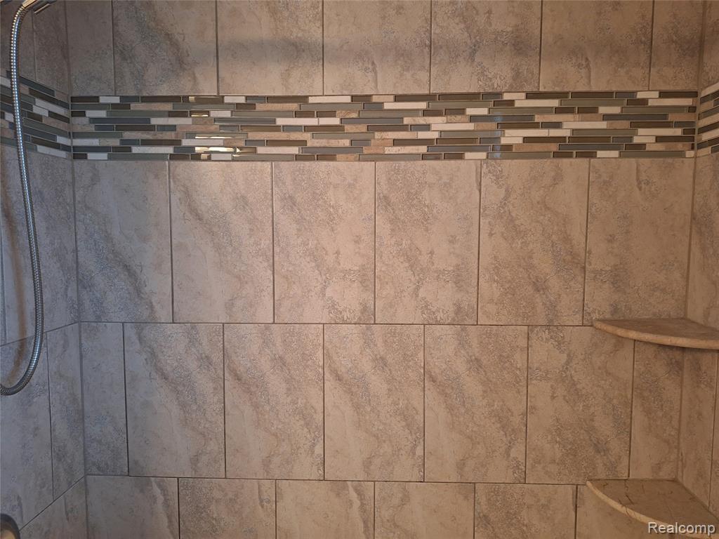 19167 Sandpiper Drive, Macomb, MI 48044 — Photo 20