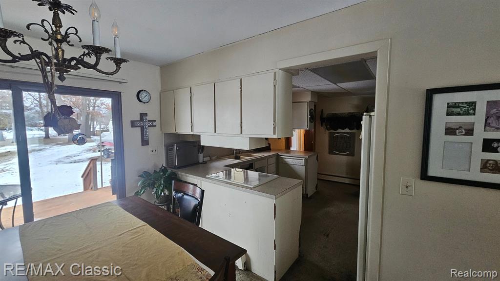6045 CARROLL LAKE Road, Commerce Twp, MI 48382 — Photo 22