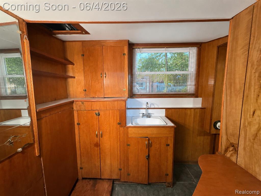 6382 Houghten Drive, Troy, MI 48098 — Photo 34