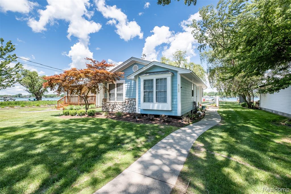 2100 N Channel Drive, MI 48028 — Photo 15