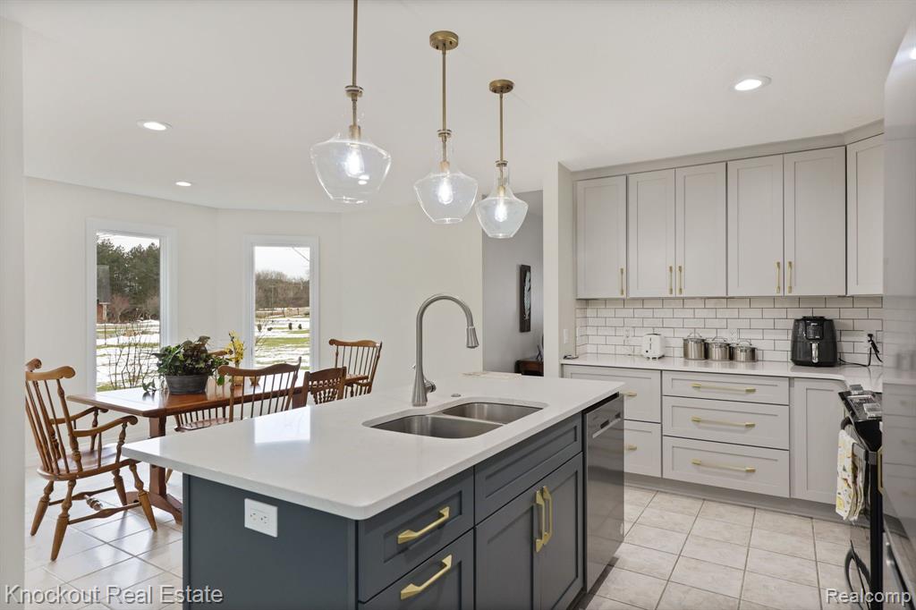 7578 Waters Edge Drive, Vassar, MI 48768 — Photo 21