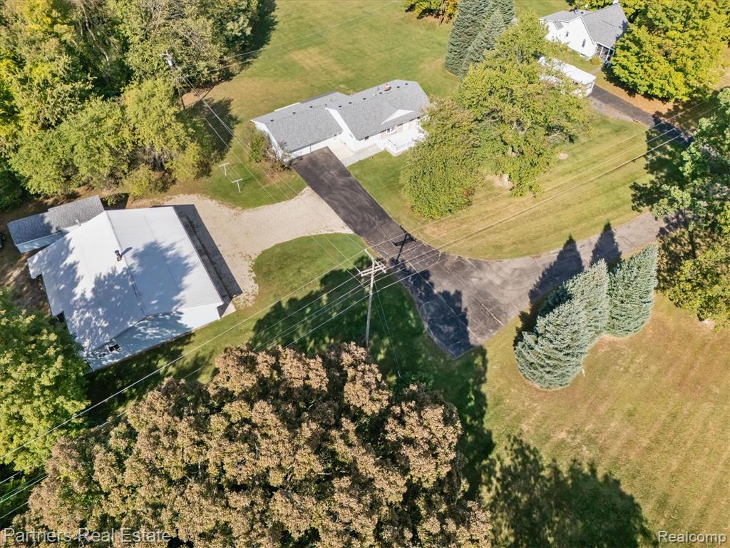 6505 Strawberry Lake Road, Hamburg, MI — Photo 65