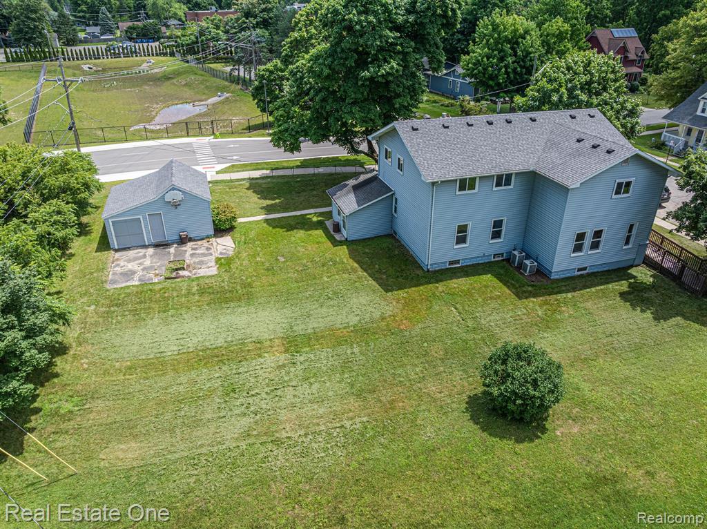 447 E JACKSON Street E, Lake Orion, MI 48362 — Photo 39