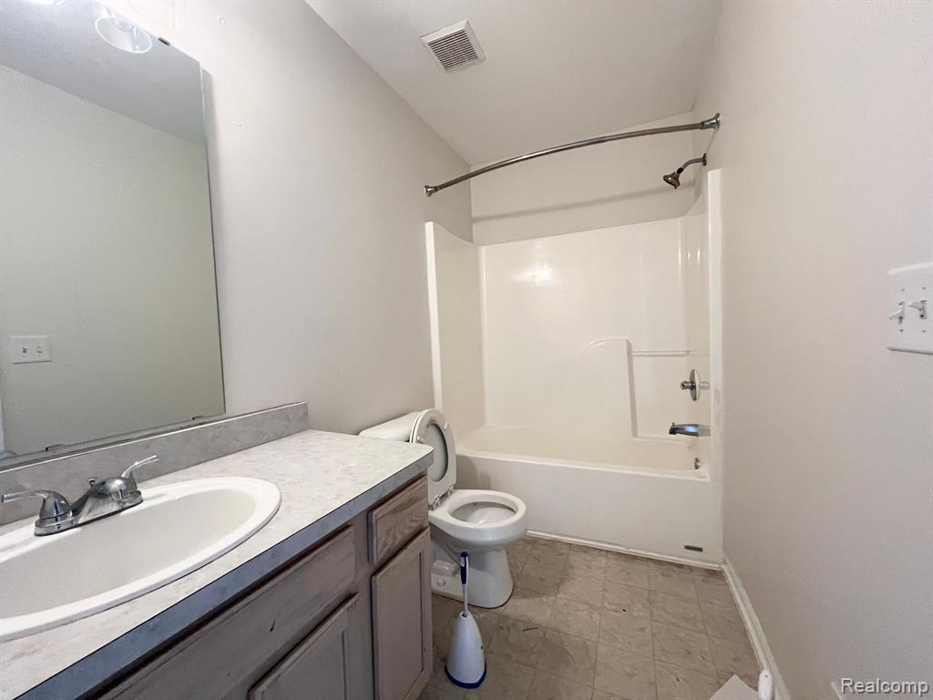 4749 HICKORY POINTE Boulevard, Ypsilanti, MI 48197 — Photo 22