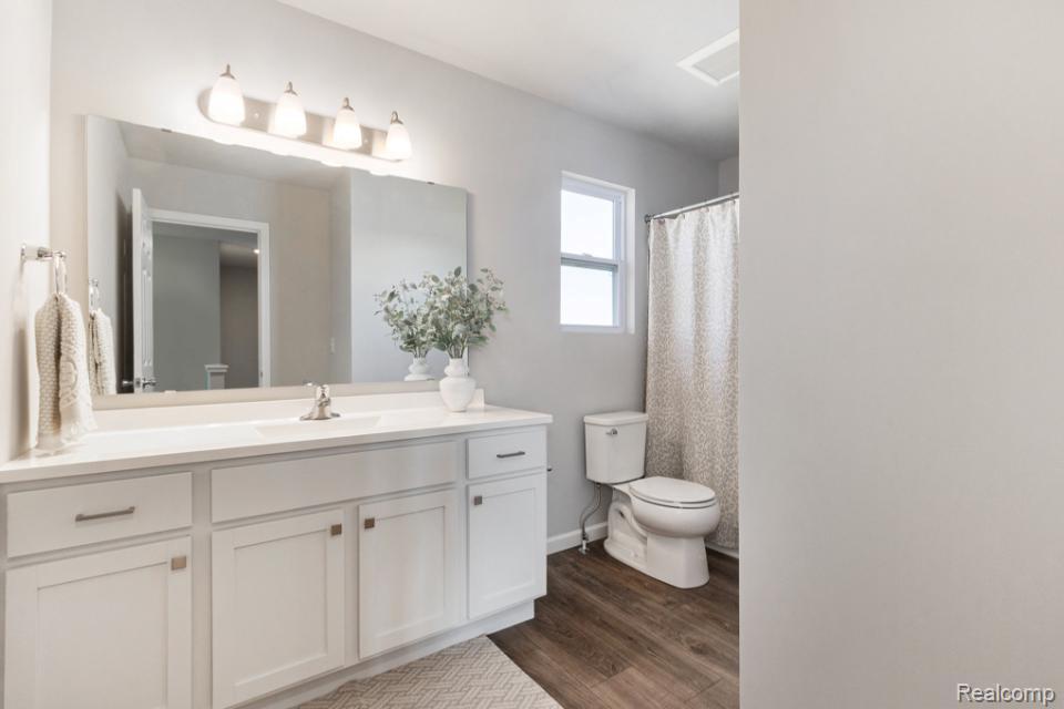 8127 Moonlight Creek Lane, Fowlerville, MI 48836 — Photo 20