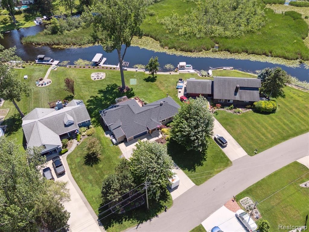 319 Angola Street, Wolverine Lake, MI 48390 — Photo 51