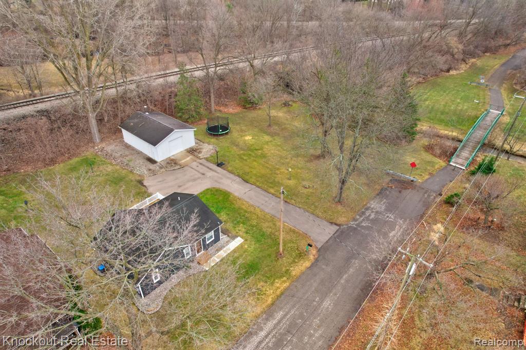 213 E Maple Street, Vassar, MI 48768 — Photo 2