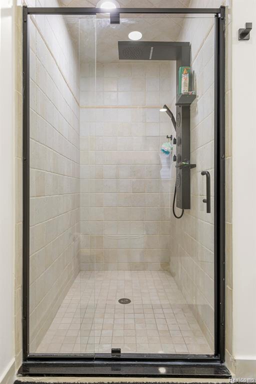 27020 Havelock Drive, Dearborn Heights, MI 48127 — Photo 27