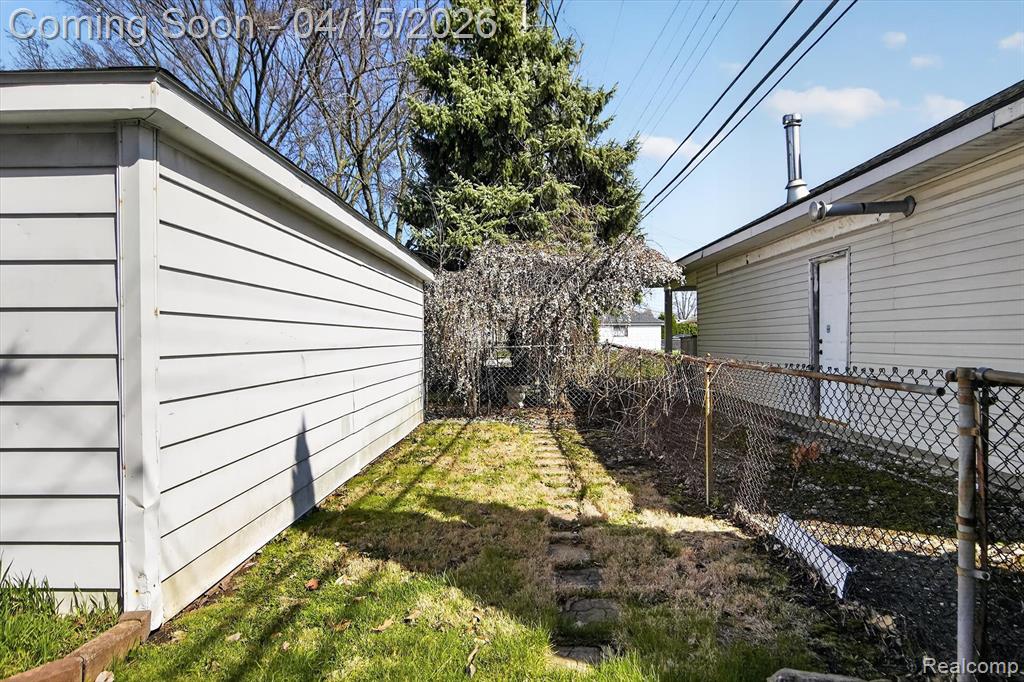 7693 Larme Avenue, Allen Park, MI 48101 — Photo 31