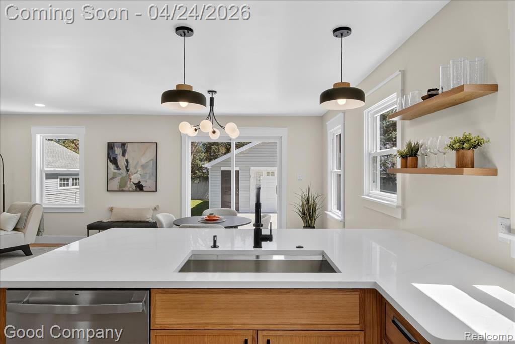 4336 Mandalay Avenue, Royal Oak, MI 48073 — Photo 13