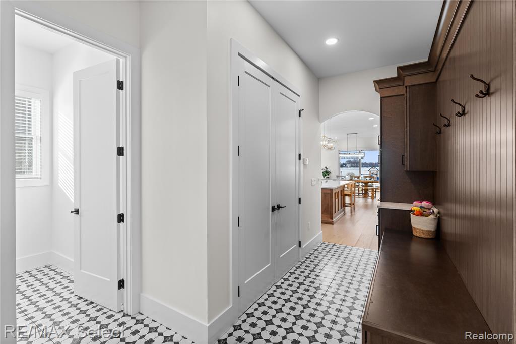 2208 Grove Park Road, Fenton, MI, 48430