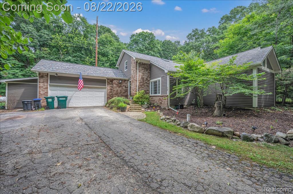 1075 Granger Road, Ortonville, MI 48462