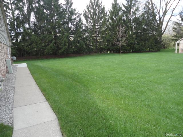 16034 Holz Drive, 16, Southgate, MI 48195 — Photo 16