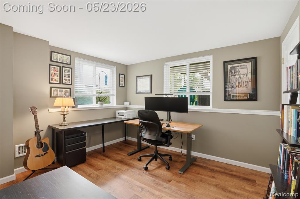 172 Champlain Boulevard, Howell, MI 48843 — Photo 32