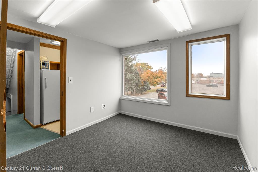 6336 Fox Avenue, Allen Park, MI 48101 — Photo 21