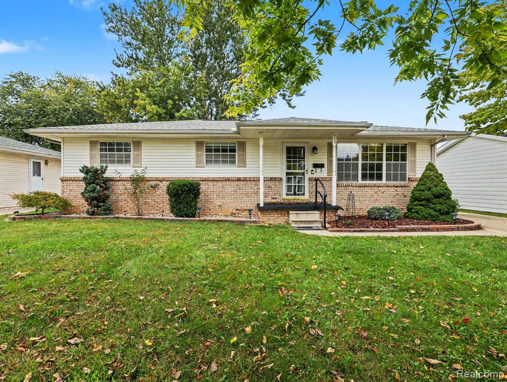 645 Toll Street Street, Monroe, MI 48162