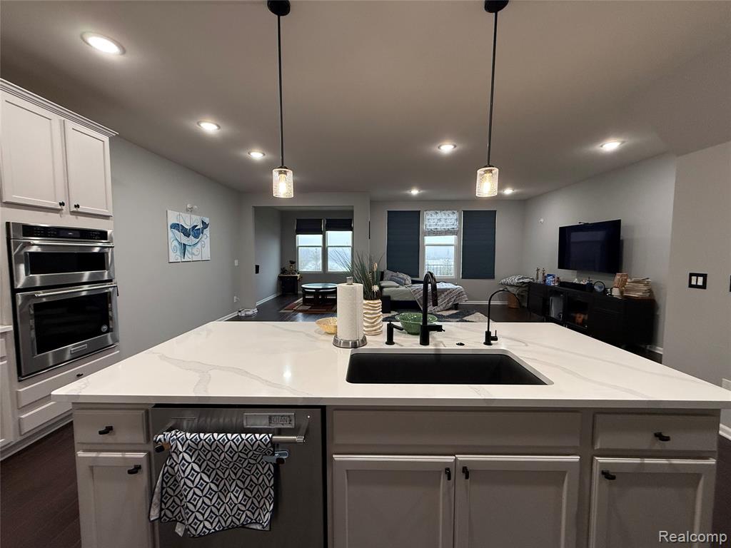 4811 Broomfield Way, Lake Orion, MI — Photo 12
