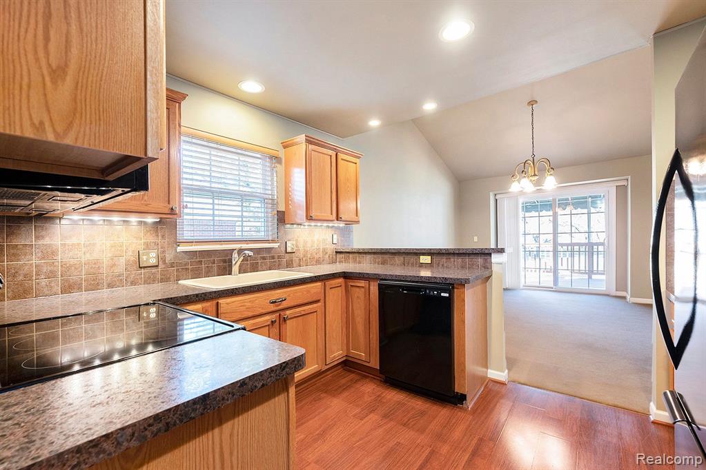 44427 Patricia Drive, Sterling Heights, MI 48314 — Photo 11