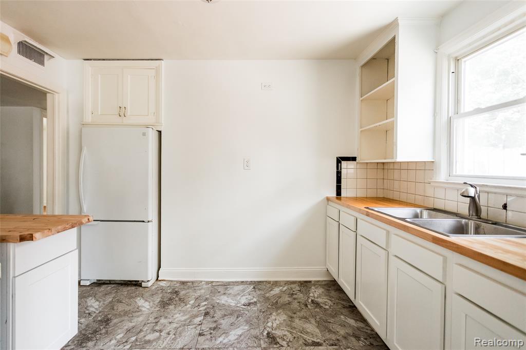 3961 Chatsworth Street, Detroit, MI 48224 — Photo 16