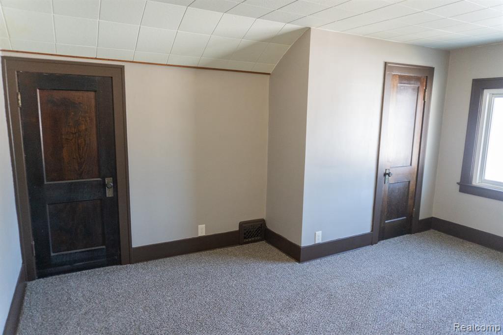 825 Frank Street, Flint, MI 48504 — Photo 28