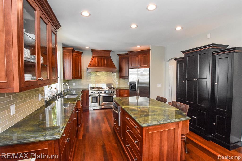 841 HURLEY Drive, Howell, MI 48843 — Photo 32