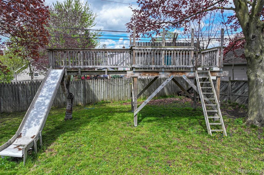 317 E Grand River Avenue, Fowlerville, MI 48836 — Photo 27