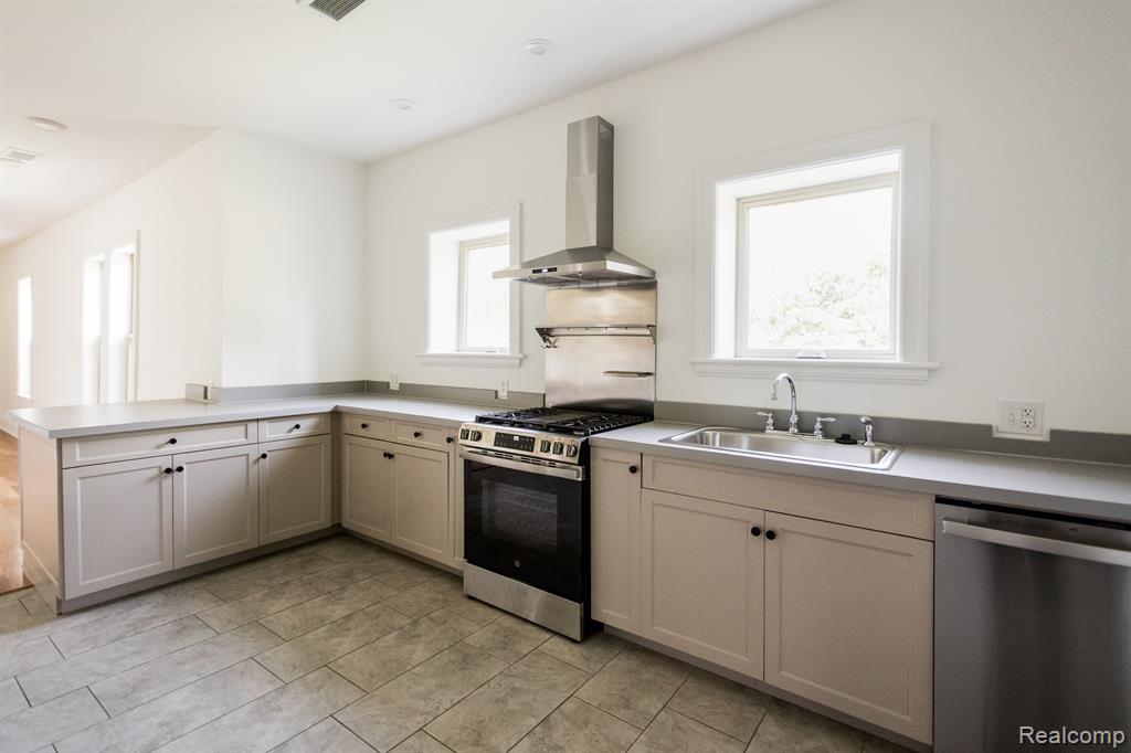 3024 25TH Street, Detroit, MI 48216 — Photo 11