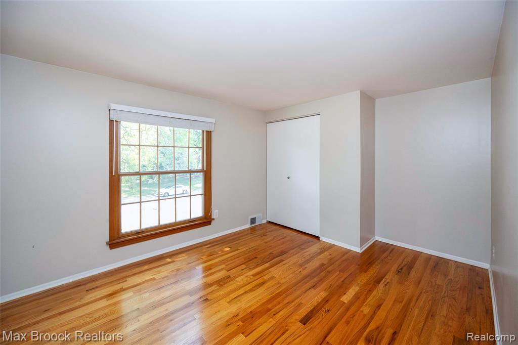 30830 Lincolnshire E, Beverly Hills, MI 48025 — Photo 22