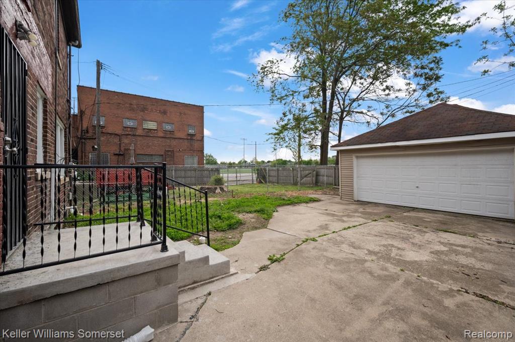 2633 Burlingame Street, Detroit, MI 48206 — Photo 4