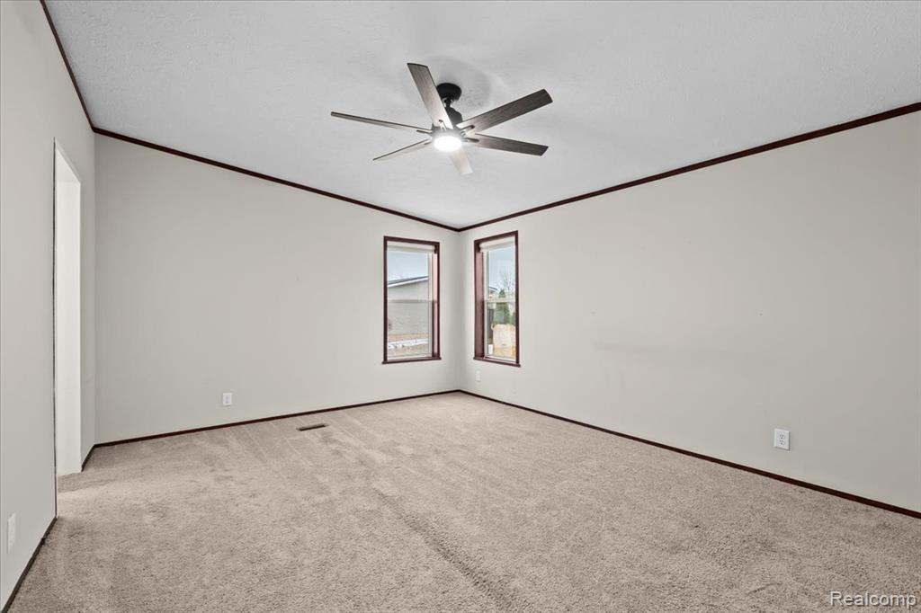 11214 Woodchester Court, South Lyon, MI 48178 — Photo 12